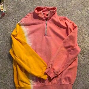 Women’s quarter zip Levi’s sweatshirt never worn